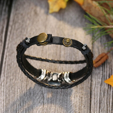 Handmade leather bracelet shield 1360