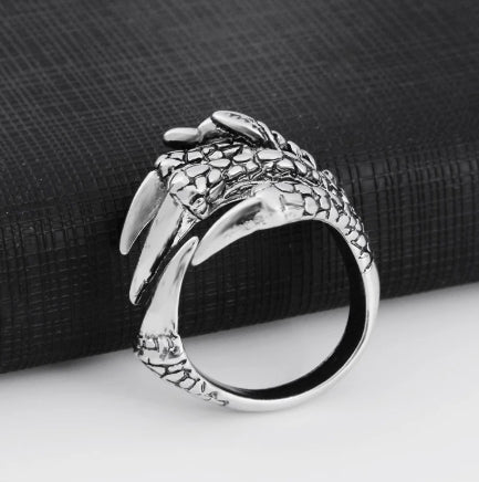 Dragon claw Ring 1374