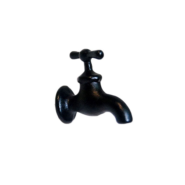 Black faucet 662